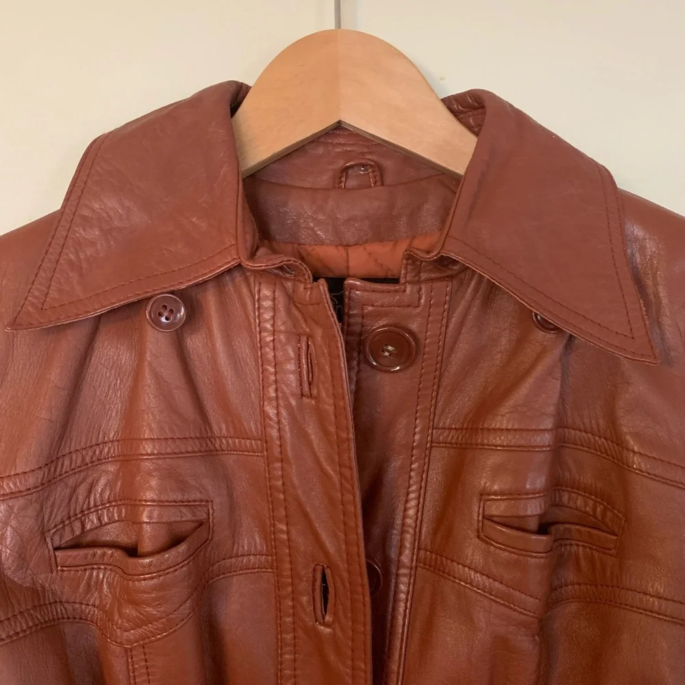 Vintage 70s Women’s Leather Trench Coat w/ Hood & Belt - Picture 3 of 8